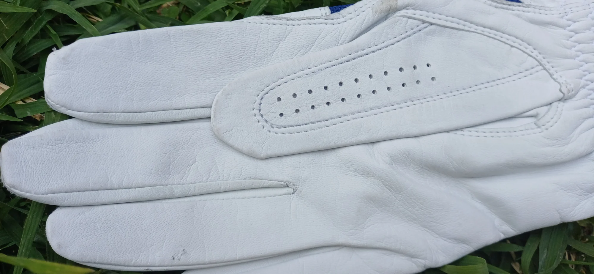 Mizuno leather golf glove Rh medium