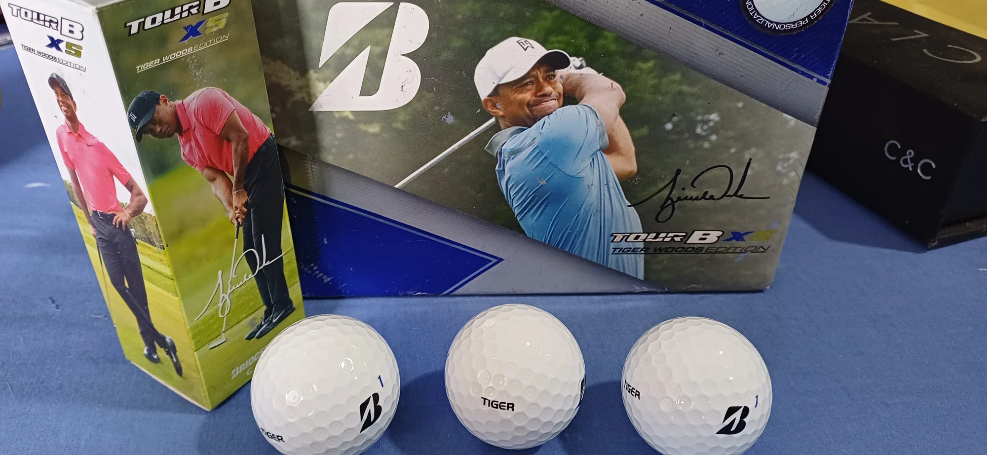 Bridgestone Tiger Tour B XS golf balls